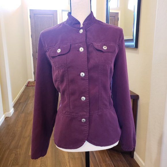 Purple light button down shirt - Picture 1 of 8